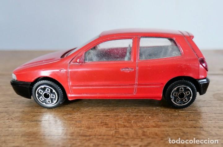 Model Cars: BbURAGO -FIAT BRAVO 1/43