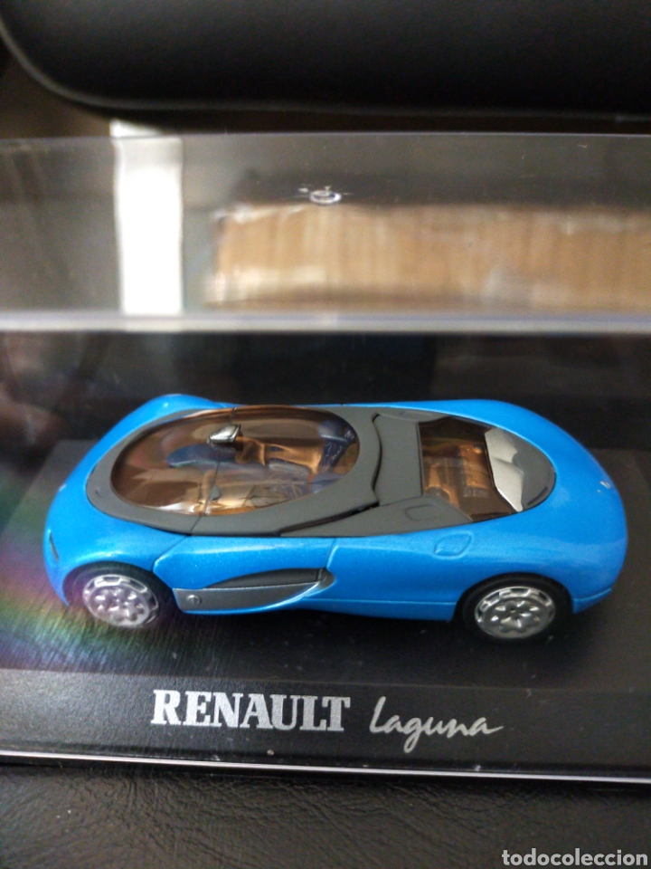 Auto in scala: RENAULT LAGUNA CONCEPT NUEVO CON CAJA Y BASE EXPOSITORA