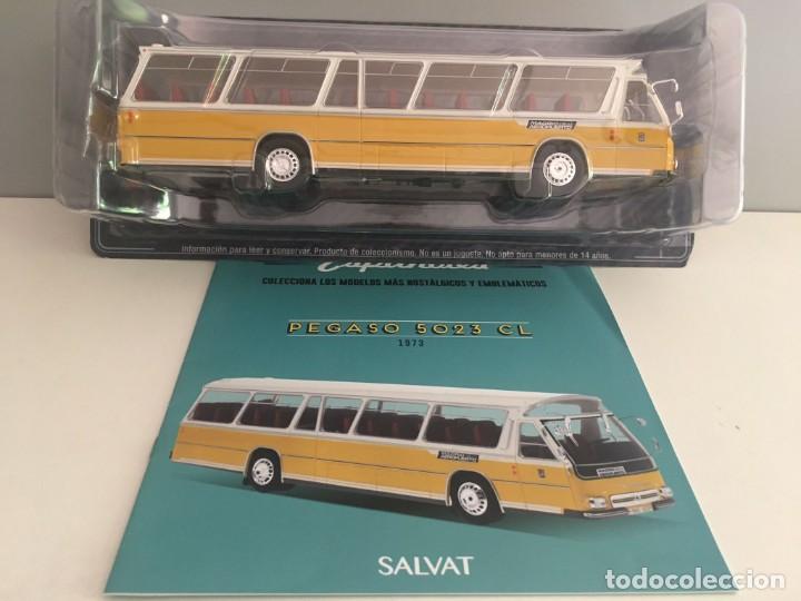 Voitures &agrave; l'&eacute;chelle: AUTOBUS PEGASO 5023 CL (1973) CON MATR&Iacute;CULA DE MADRID Y SU CORRESPONDIENTE FASC&Iacute;CULO. ESCALA 1/43.