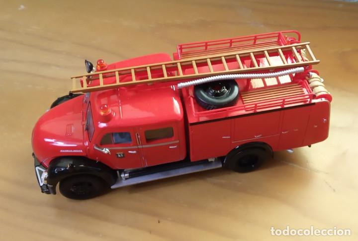 Voitures &agrave; l'&eacute;chelle: CAMI&Oacute;N MAGIRUS DEUTZ MERCURIO TLF16 BOMBEROS MADRID 1:43