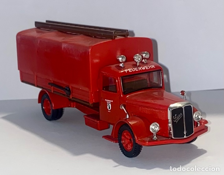 Model Cars: Vitesse 1/43 Feuerwehr Basel