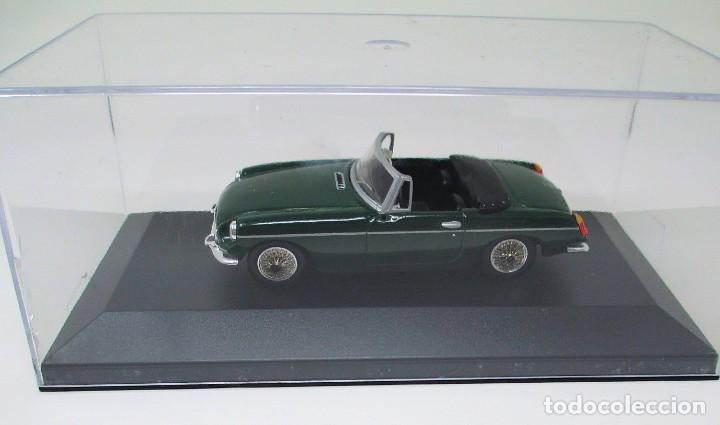 Voitures &agrave; l'&eacute;chelle: Coche MGB Type de 1962 - Escala 1/43