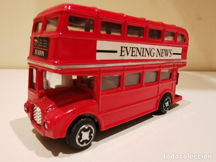 Voitures &agrave; l'&eacute;chelle: Autob&uacute;s Londinense 1/43