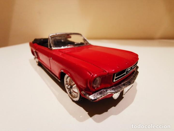 Voitures &agrave; l'&eacute;chelle: Solido Ford Mustang 1964 1/43