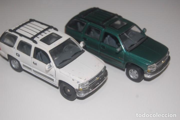 Voitures &agrave; l'&eacute;chelle: 2 ANTIGUO CHEVROLEET TAHOE 2000. 1:43 . VER FOTOS.