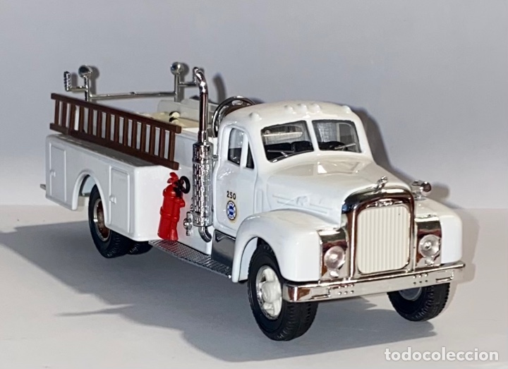 Auto in scala: Vitesse Mack coche bomberos