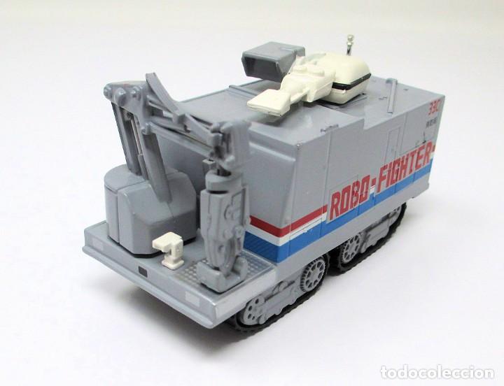 Voitures &agrave; l'&eacute;chelle: Robo-Fighter 330 de 1996 - Veh&iacute;culo de Bomberos - Jap&oacute;n - Del Prado - Escala 1/43