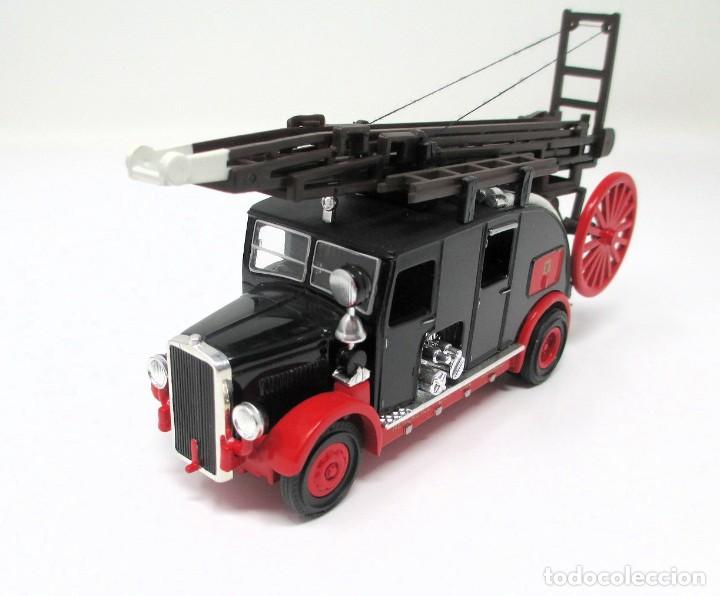 Voitures &agrave; l'&eacute;chelle: Cami&oacute;n de Bomberos Leyland FK9 de 1939 - Escala 1/43 - Del Prado