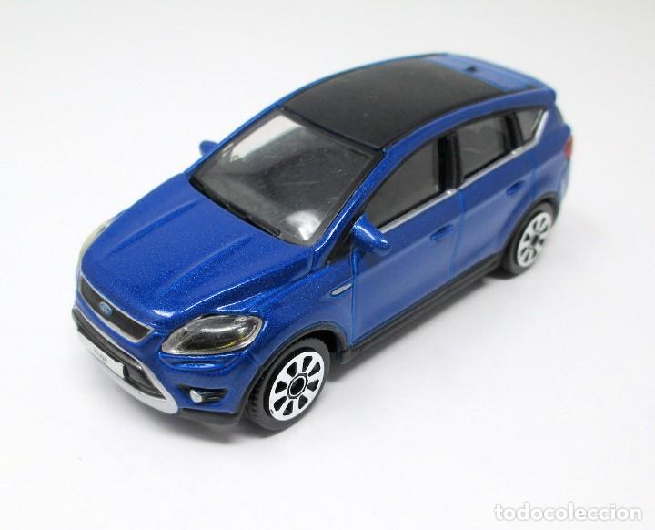 Coches a escala: Ford Kuga de 2009 - Escala 1/43 - Burago