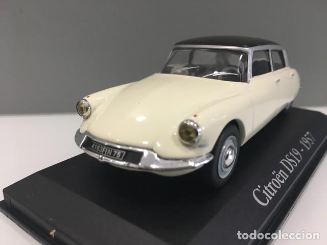 Coches a escala: CITRO&Euml;N DS19- 1957, 1/43. IXO