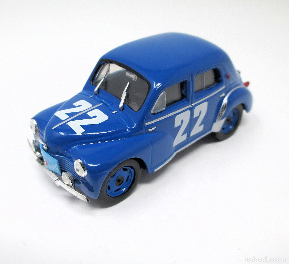 Carros em escala: Renault 4 CV de carreras con el n&ordm; 22 - Rally internacional de los Alpes