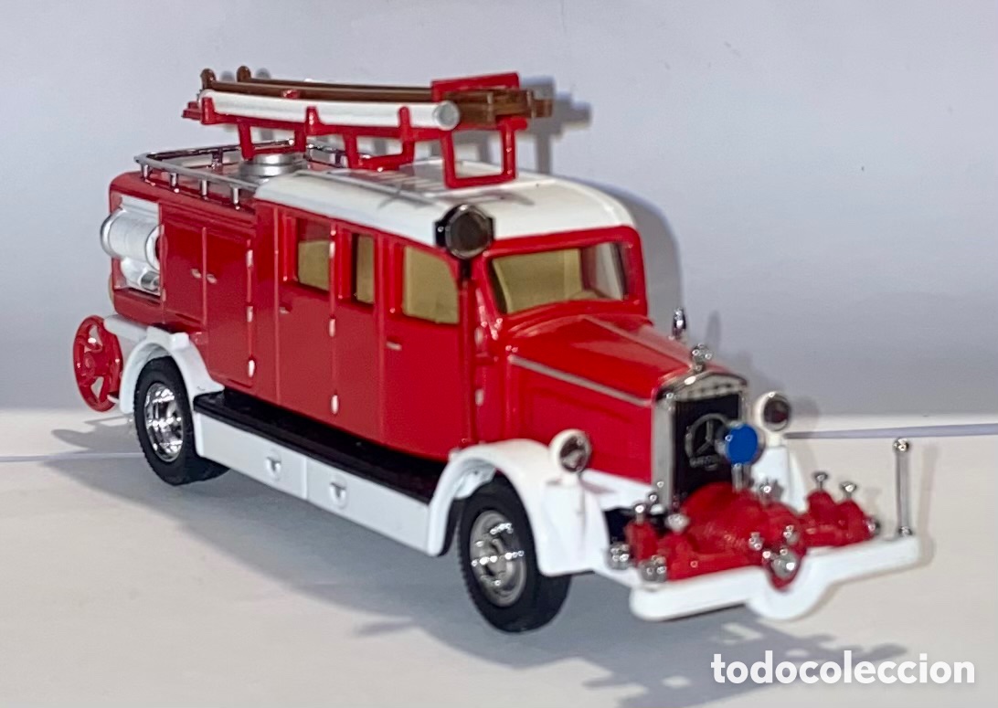 Voitures &agrave; l'&eacute;chelle: Matchbox Models of Yesteryear 1938 Mercedes KS15 Fire Truck