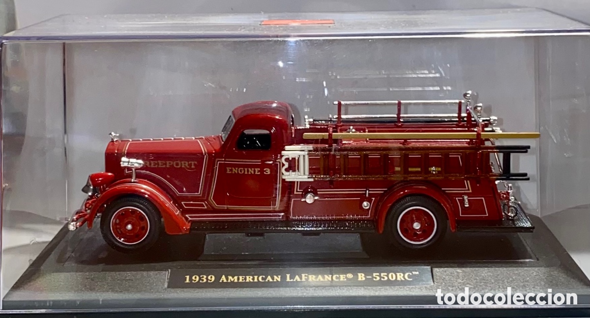 Auto in scala: Signature Models 2939 American Lafrance B-550RC