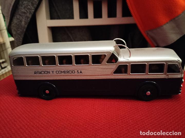Coches a escala: AUTOBUS PEGASO de altaya - Foto 3