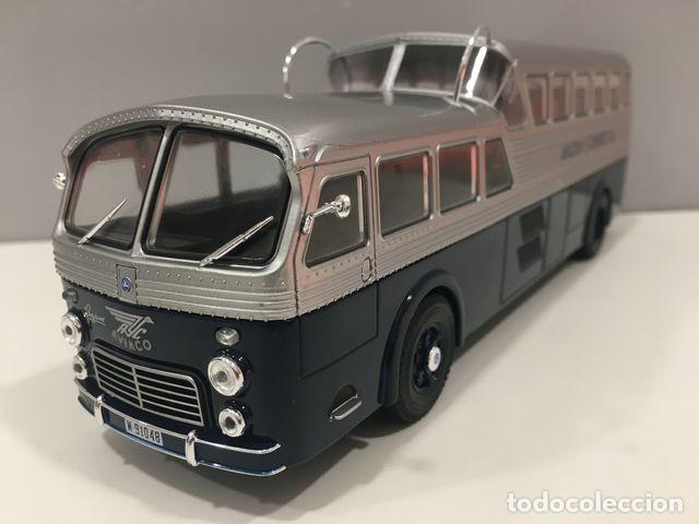 Auto in scala: BUS AUTOBUS PEGASO Z-430 AVIACO 1952. DIECAST. 1/43. IXO