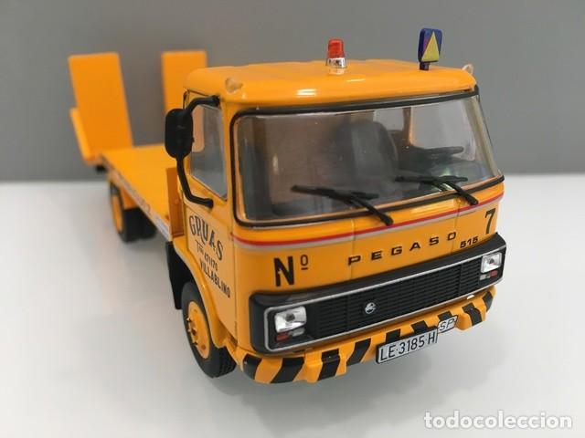 Auto in scala: TRUCK GRUA CAMI&Oacute;N PEGASO S-515 1980. DIECAST. 1/43. IXO