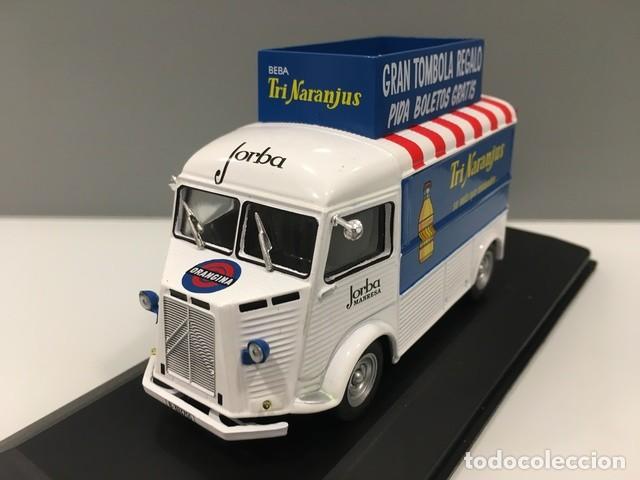 Coches a escala: TRUCK CITRO&Euml;N TYPE H- TRINARANJUS (1959). DIECAST. 1/43. IXO
