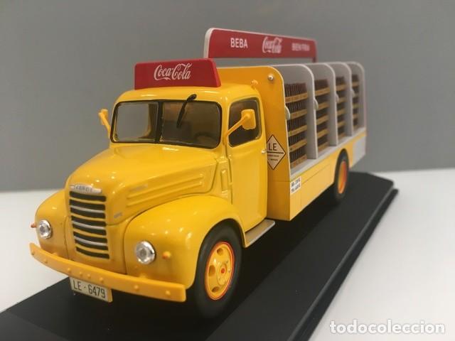 Auto in scala: TRUCK CAMI&Oacute;N EBRO B-45 COCA-COLA 1962. DIECAST. 1/43. IXO