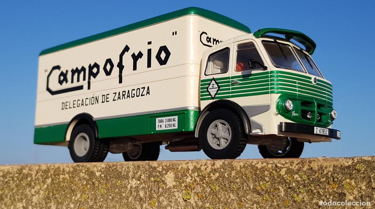 Auto in scala: TRUCK CAMION PEGASO 1060L CAMPOFRIO (1964). DIECAST 1/43. IXO