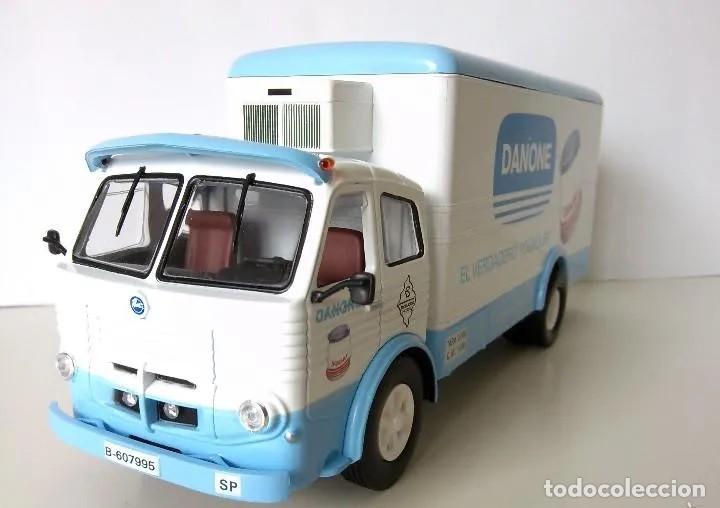 Auto in scala: TRUCK CAMION PEGASO 1060L. DANONE. BARCELONA. (1964). DIECAST 1/43. IXO