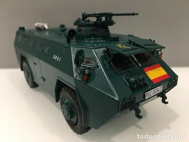 Auto in scala: TRUCK CAMION PEGASO BLR GUARDIA CIVIL 1996. SPANISH POLICE. DIECAST 1/43. IXO