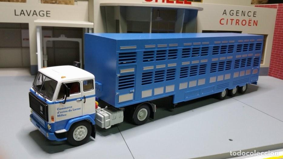 Voitures &agrave; l'&eacute;chelle: CAMION TRUCK & TRAILER VOLVO F89. (1970). DIECAST 1/43. IXO