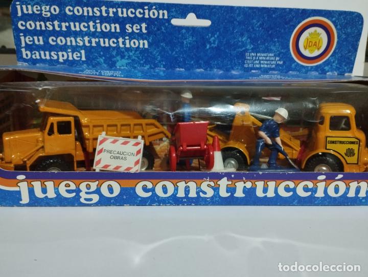 Coches a escala: SET OBRAS JUEGO CONSTRUCCION HORMIGONERA +DUMPER + COMPLEMENTOS DE JOAL 1,50 NUEVO CAJA