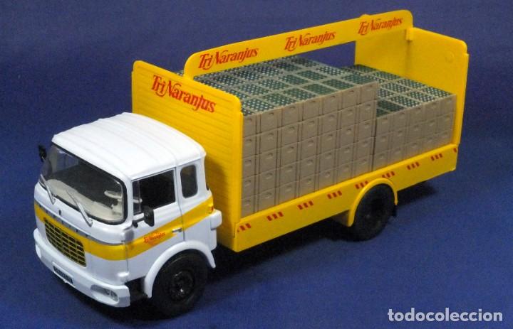 Auto in scala: CAMI&Oacute;N BERLIET TriNaranjus Altaya 1:43