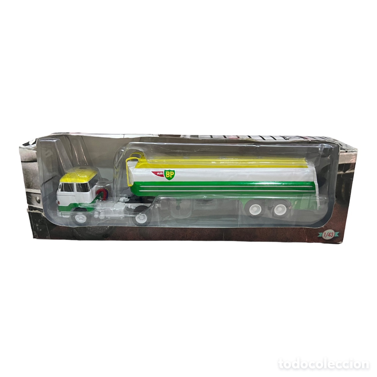 Auto in scala: Cami&oacute;n Escala 1:43 BP Nuevo