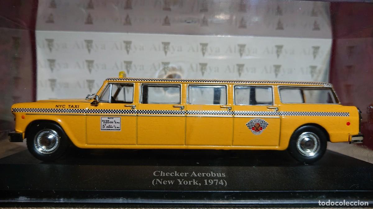 Coches a escala: COCHE DE COLECCION TAXI DEL MUNDO - ALTAYA - CHECKER AEROBUS - NEW YORK - 1974 -