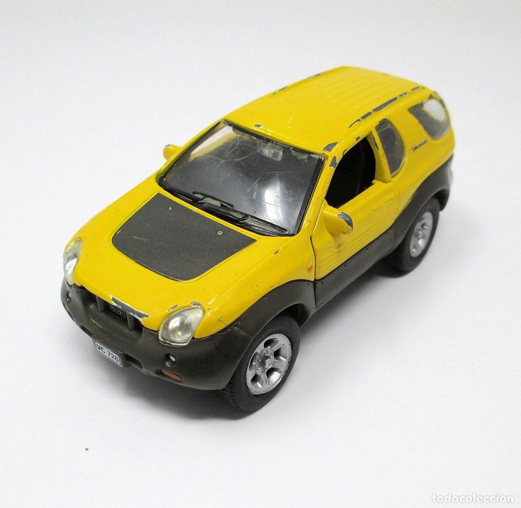 Voitures &agrave; l'&eacute;chelle: Coche Isuzu V-Cross de Hongwell - Escala 1/43