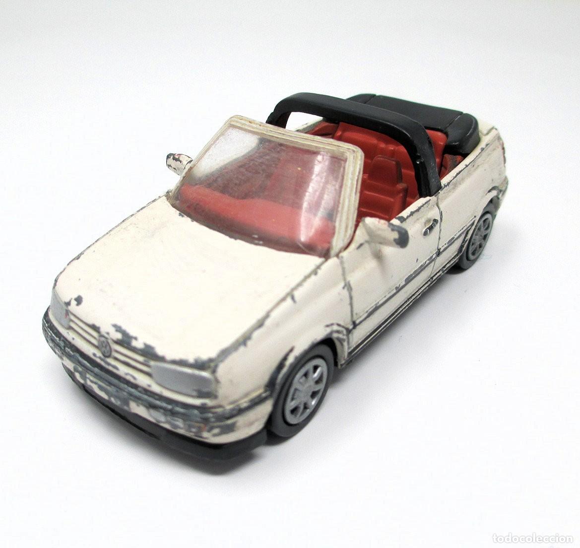 Voitures &agrave; l'&eacute;chelle: Volkswagen Golf Cabriolet de 1993 - Escala 1/43 de New Ray