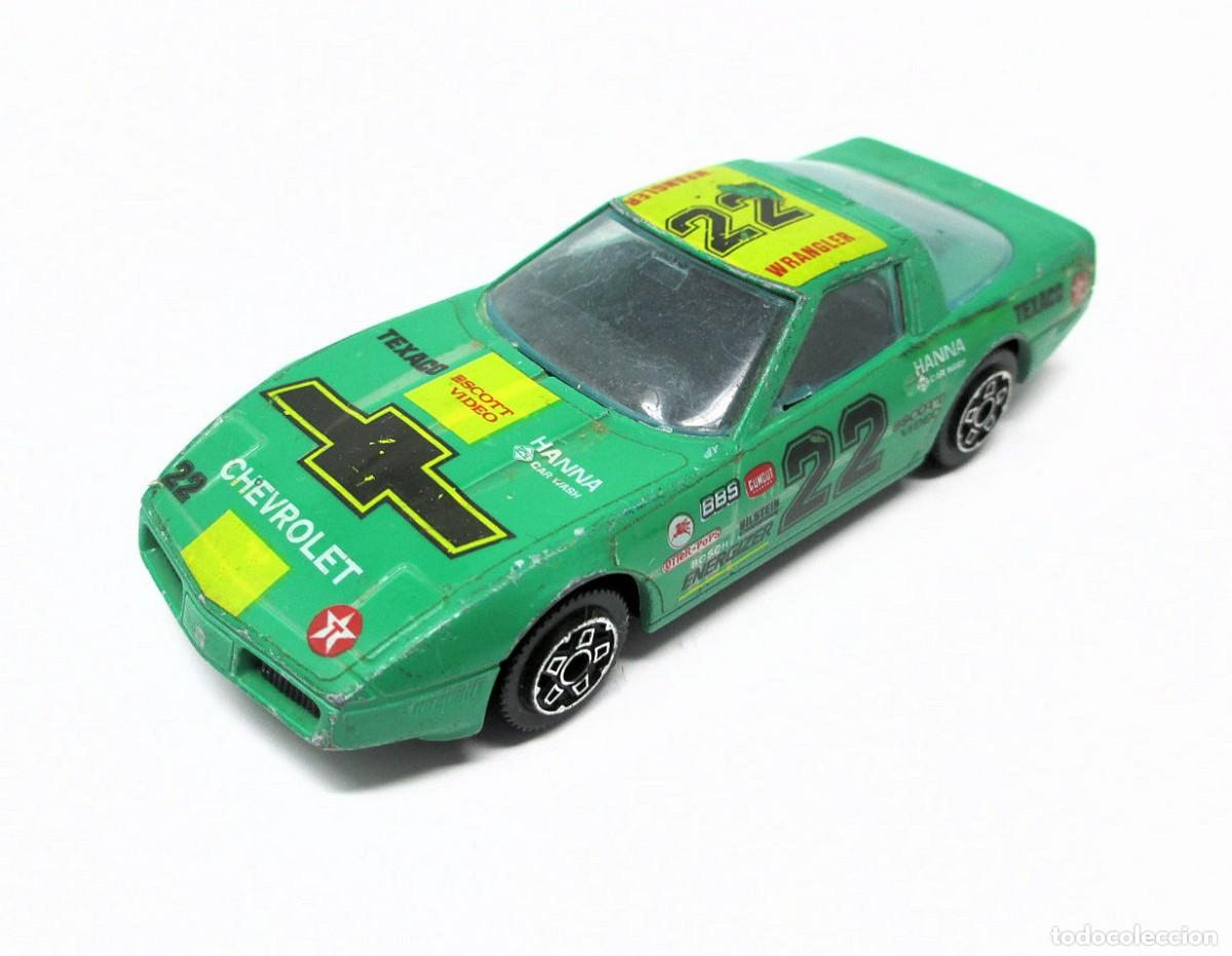 Voitures &agrave; l'&eacute;chelle: Chevrolet Corvette de Burago - Escala 1/43