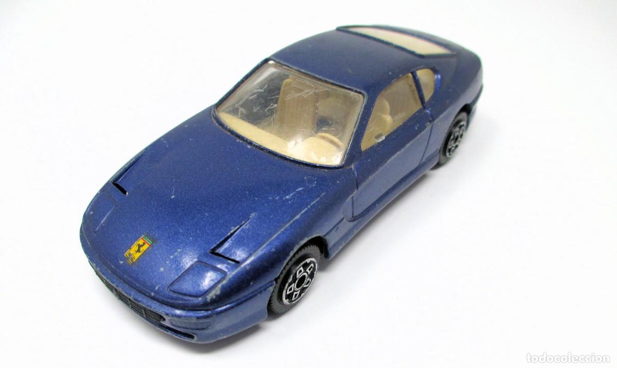 Voitures &agrave; l'&eacute;chelle: Ferrari 456 BT de Burago - Escala 1/43