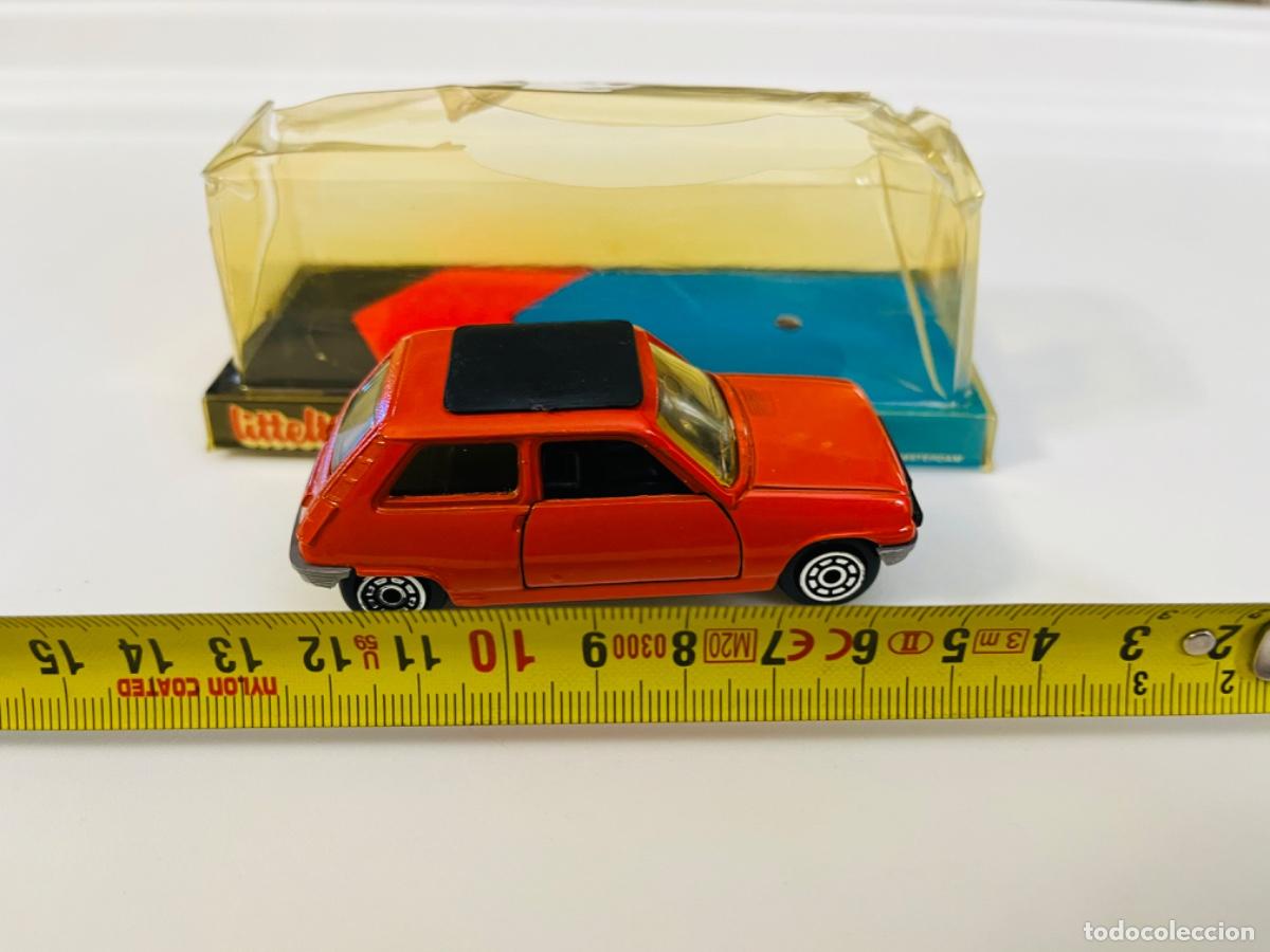 AU JOUET PARISIEN: Norev Modèle n° 68 B Renault 8 Baby