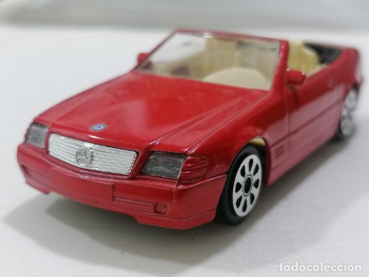 Auto in scala: MERCEDES 300 SL, BURAGO, MADE IN ITALIA, ESCALA 1/43