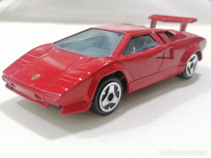 Auto in scala: LAMBORGHINI COUNTACH 5000, BURAGO, MADE IN ITALIA, ESCALA 1/43