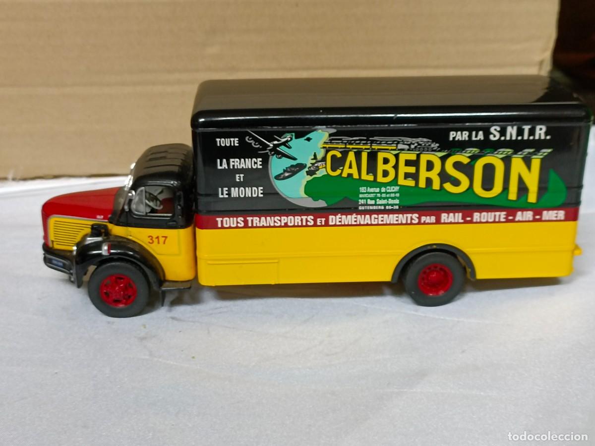 Coches a escala: CAMI&Oacute;N BERLIET GLR * IXO 1/43 *CALBERSON LE FRANCE ET MONDE * FRANCIA