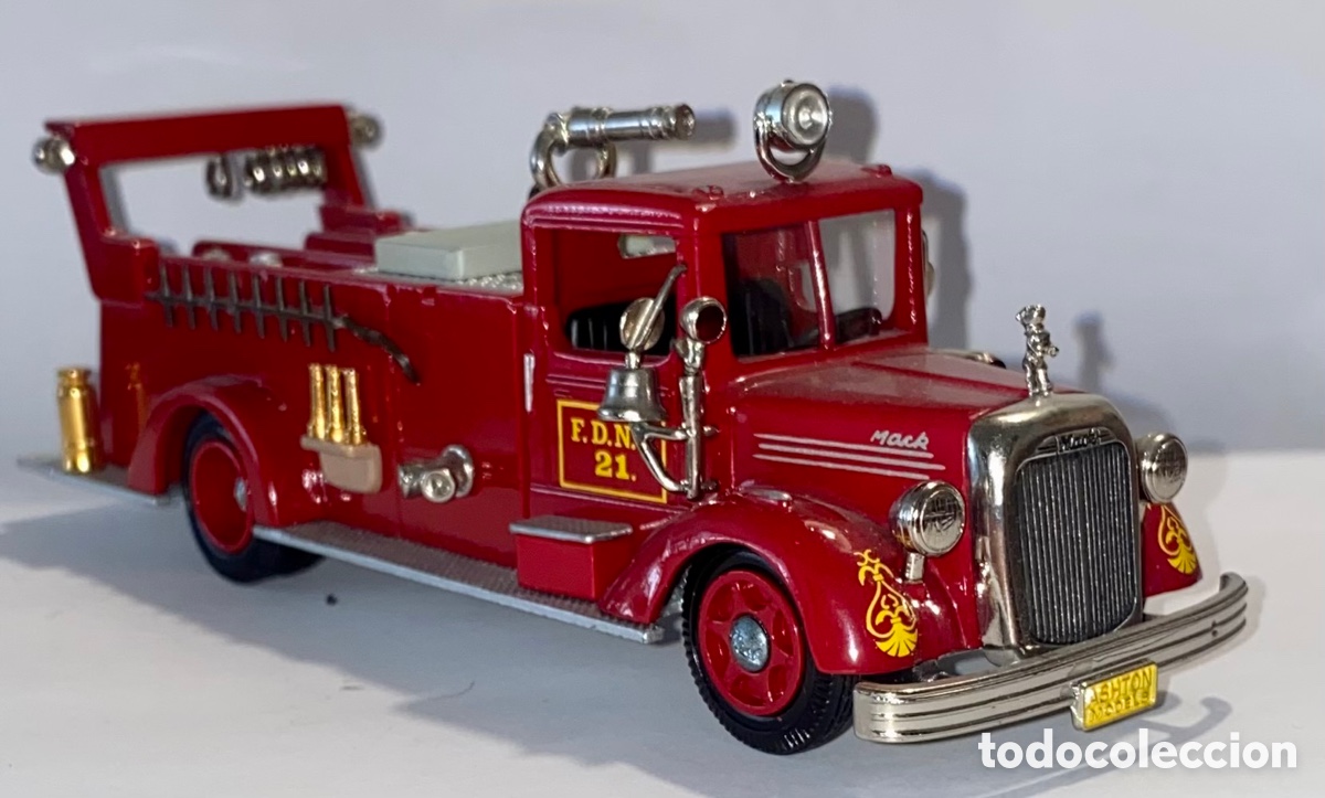 Auto in scala: Ashton MACK LT Glendale 1954 43G Limited Edition