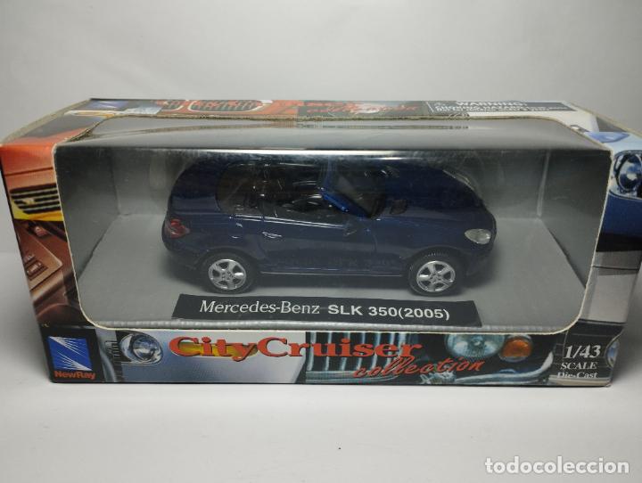 Auto in scala: MERCEDES SLK 2005 DE NEW RAY 1,43 NUEVO EN SU CAJA