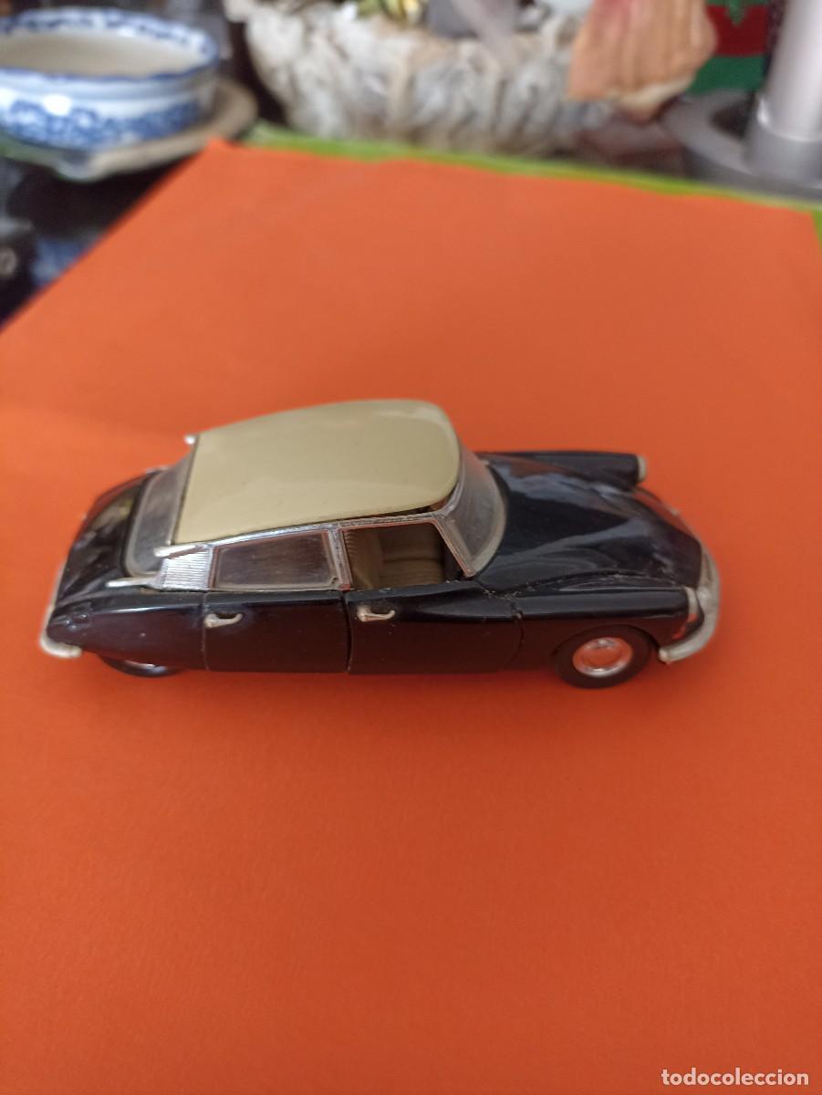 Coches a escala: Citroen DS 19. Berlina. 1956. RIO. ESCALA 1/43