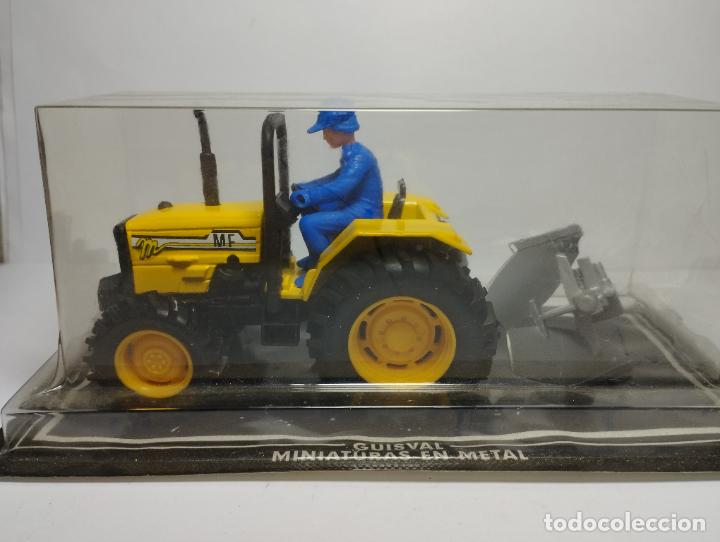 Auto in scala: TRACTOR MF MASSEY FERGUSON CON MU&Ntilde;ECO CONDUCTOR Y ARADO GUISVAL 1,43 NUEVO EN SU CAJA
