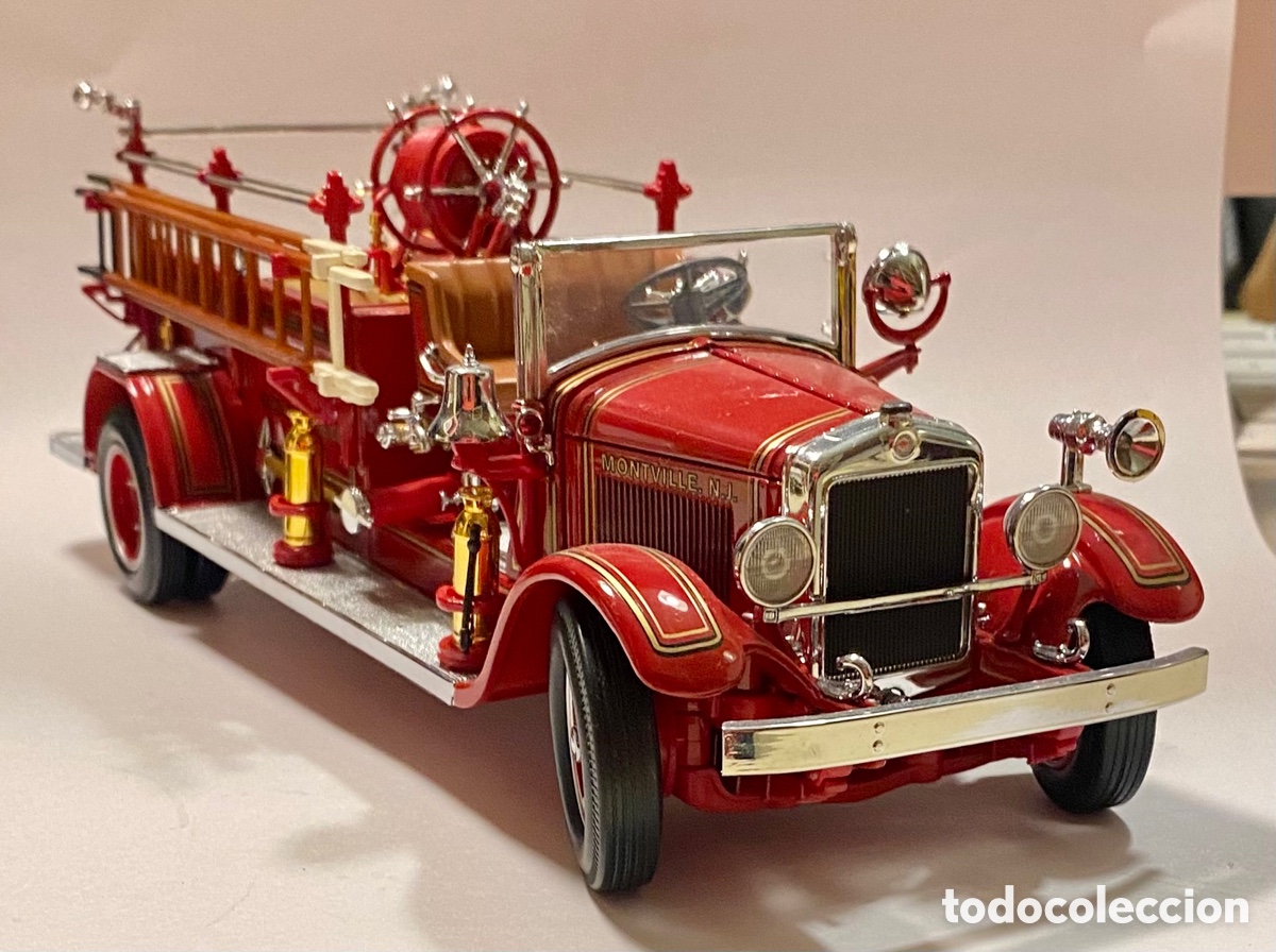 Auto in scala: Signature series Excelsior Fire Co N&ordm; 1