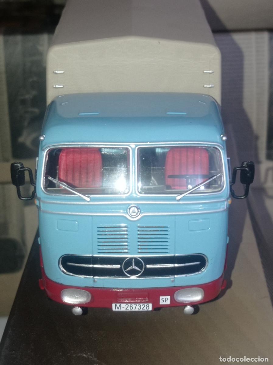 Camion miniature Mercedes Benz Transport de voitures