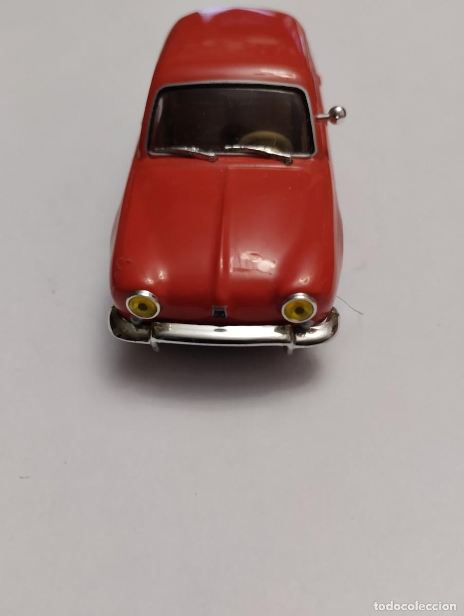 Coches a escala: Renault Dauphine antiguo - Foto 2