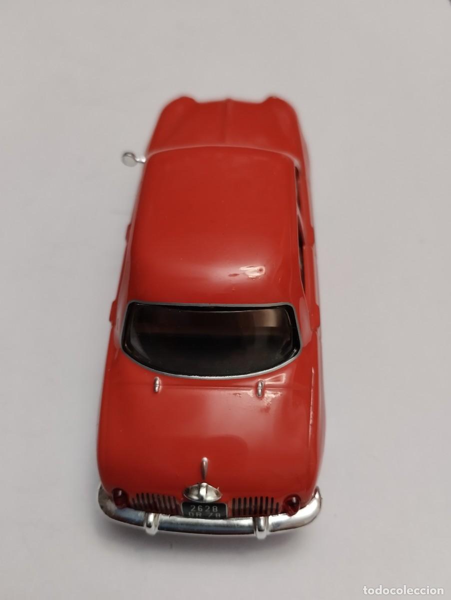 Coches a escala: Renault Dauphine antiguo - Foto 4