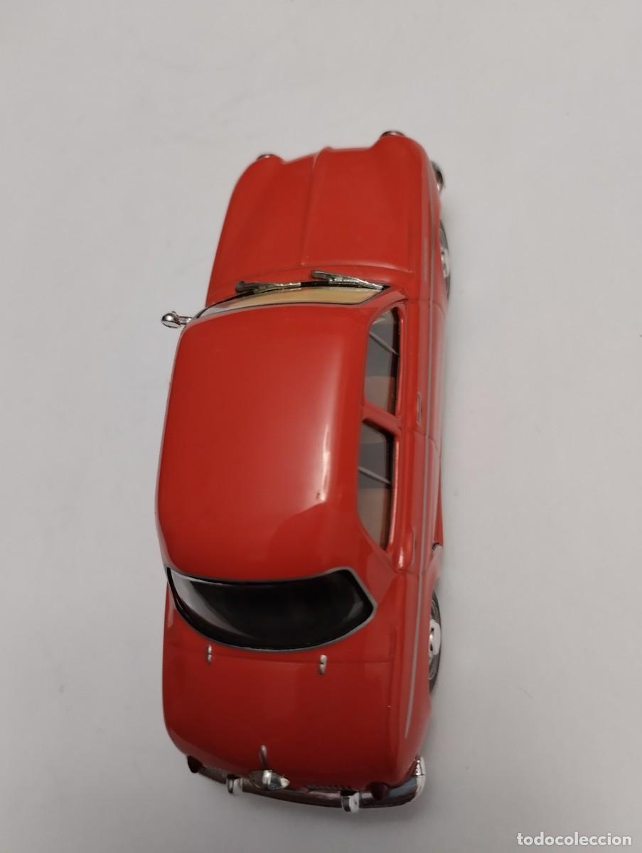 Coches a escala: Renault Dauphine antiguo - Foto 5