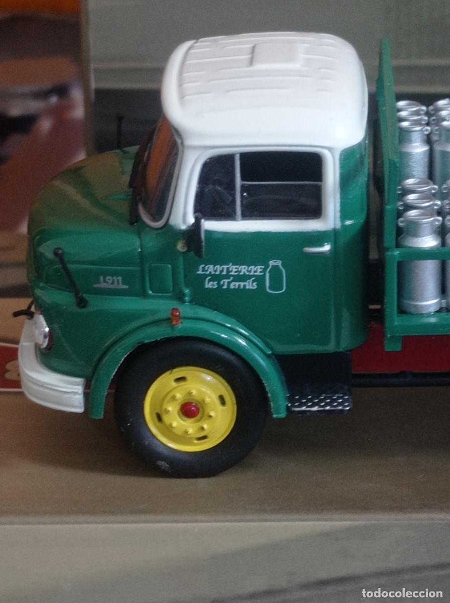 Voitures &agrave; l'&eacute;chelle: CAMION MERCEDES L911, 1/43 IXO , LAITERIE LES TERRILS