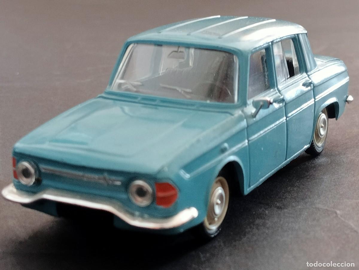 Norev DV6263 Renault 10 R10 Berline Plastique Gris 1/43 Collection