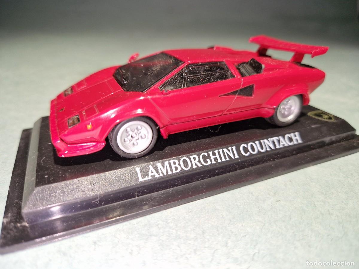 Auto in scala: LAMBORGHINI COUNTACH